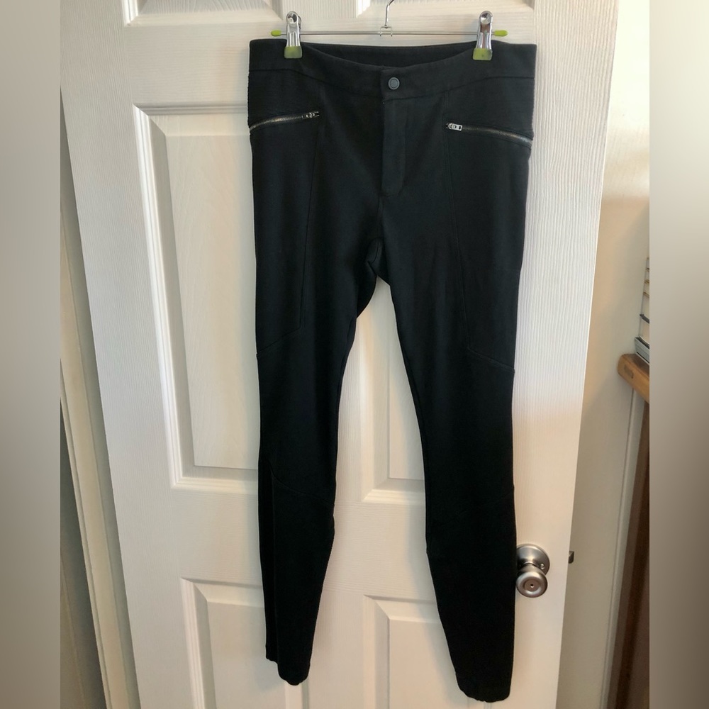 Athleta black pants. Size 6T.
